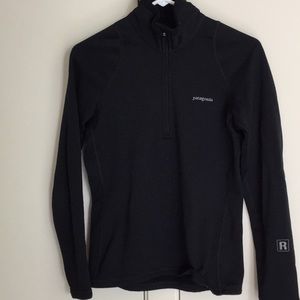 Patagonia LS, thermal weight zip neck top, size XS